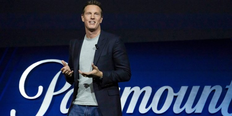 «Πράσινο φως» Κομισιόν για τη συγχώνευση Paramount και Warner Bros.