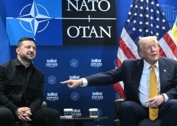 Συνάντηση Τραμπ και Ζελένσκι στον Λευκό Οίκο εν μέσω κλιμάκωσης