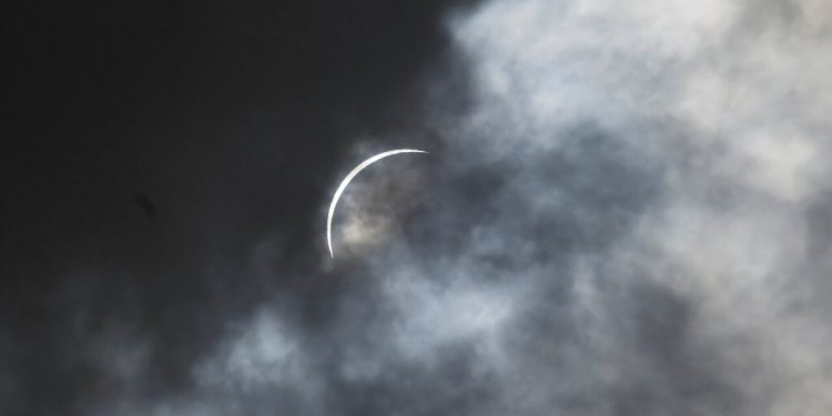 Η Ευρώπη ετοιμάζεται για την πρώτη ολική έκλειψη ηλίου του αιώνα